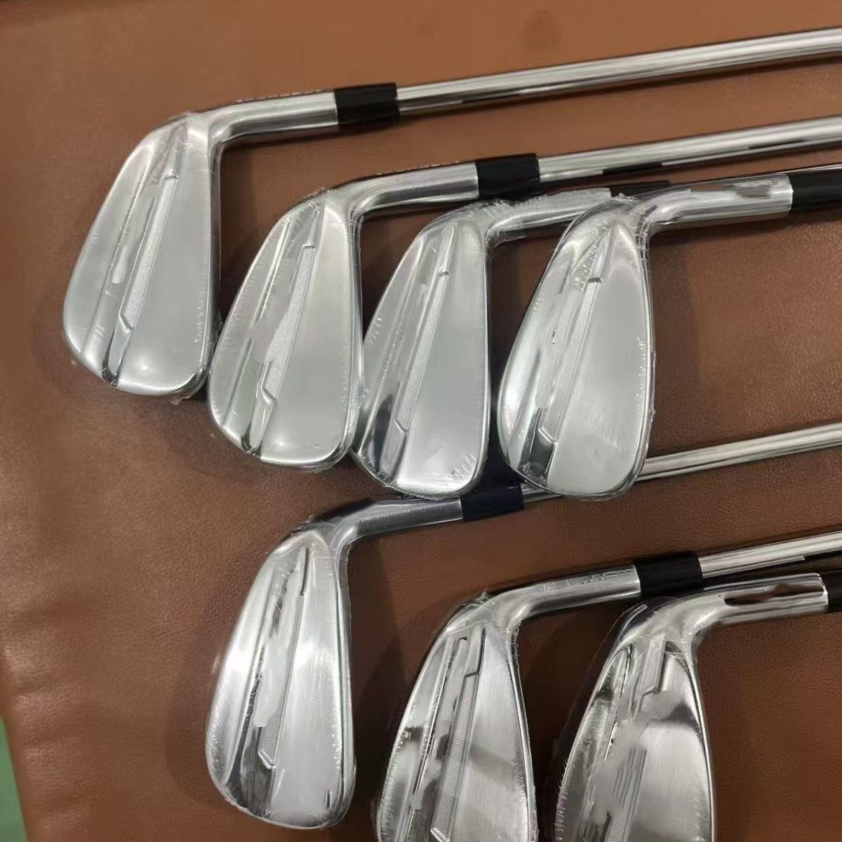 Hot Sale China 90 Golf Iron He - Golf Club Iron Set review and price